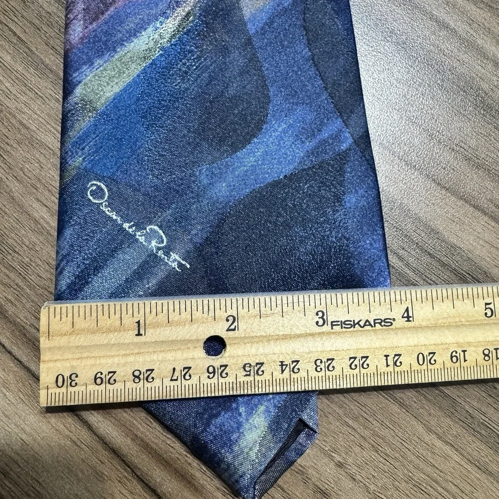 Oscar De La Renta Studio Abstract Watercolor Blue Tones with Red Tie Necktie 56